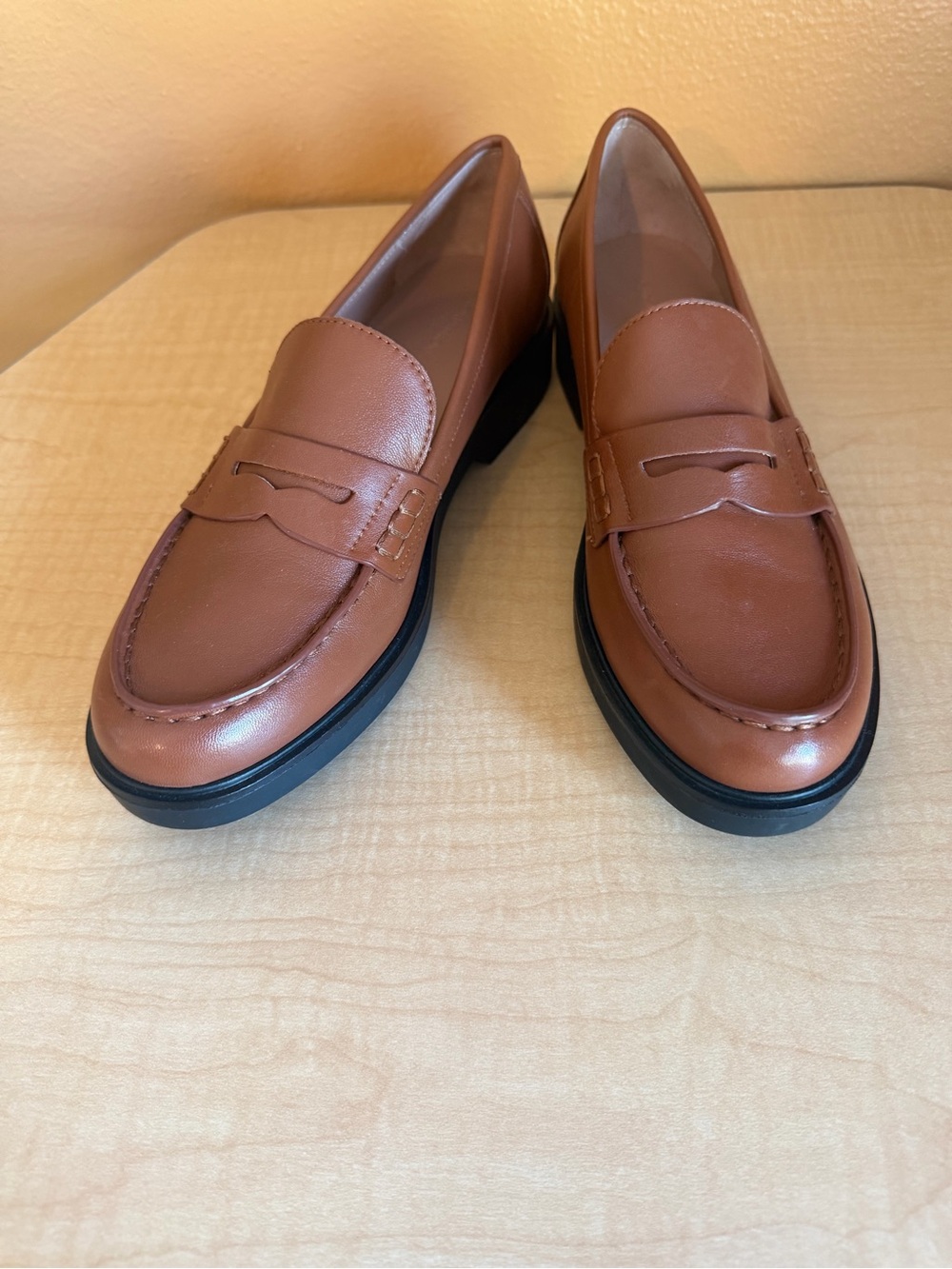 Nordstrom NWOB Classic Penny Loafers in Warm Brown Size 9.5 - Picture 2 of 9